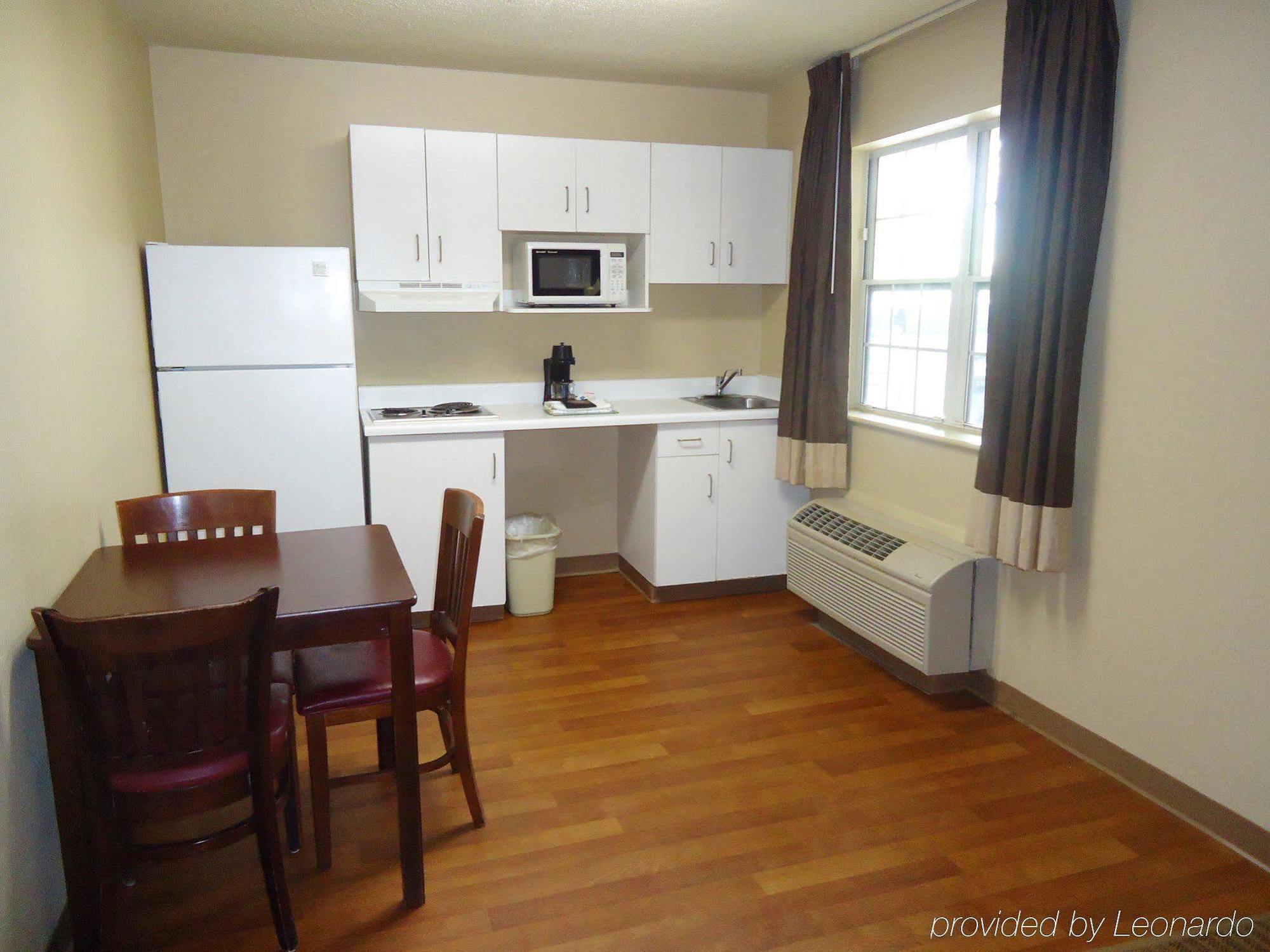 Suburban Studios Winston-Salem Near Hanes Mall Luaran gambar